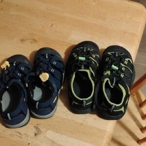 KEENS Kids' Black and Blue Outdoor Shoes